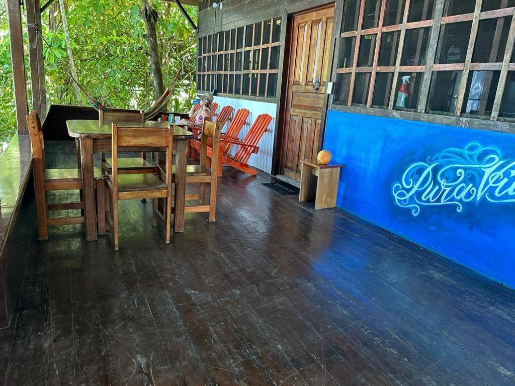 Pirate Drake Beach Hostel & Tour Company Drakes Bay Extérieur photo